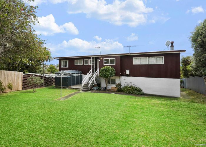  at 558A Beach Road, Rothesay Bay, Auckland