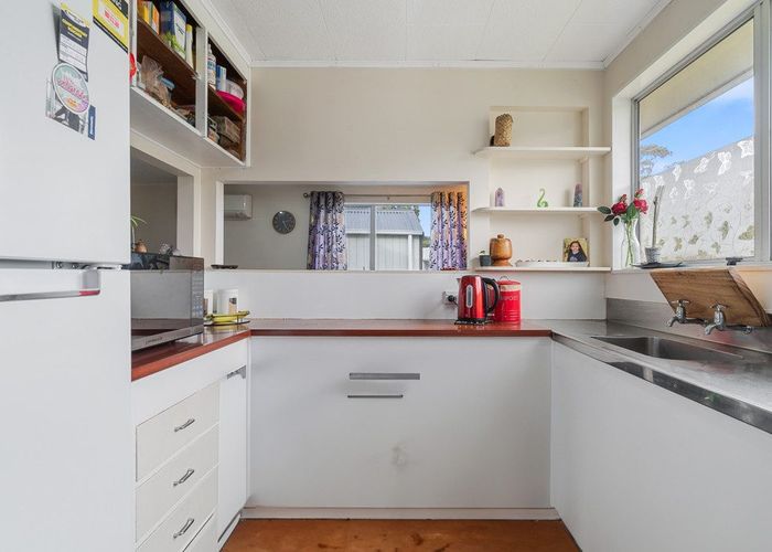  at 8 Citril Place, Red Hill, Papakura