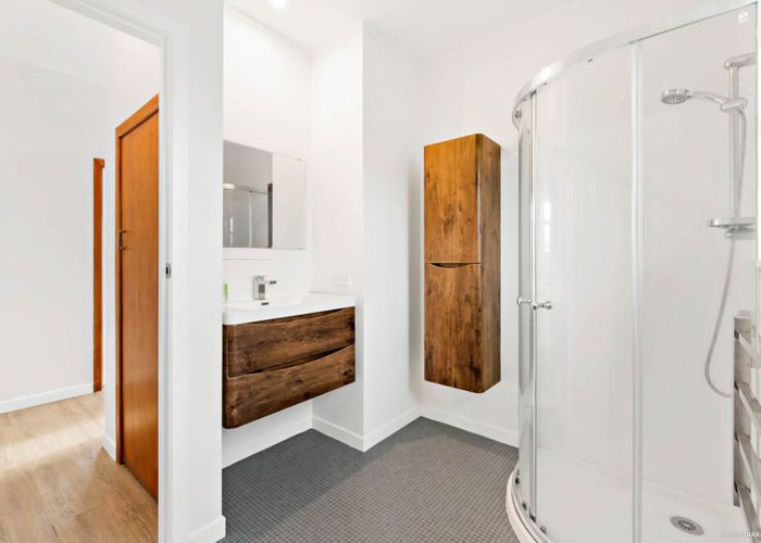  at 1/20 Hillside Road, Papatoetoe, Auckland
