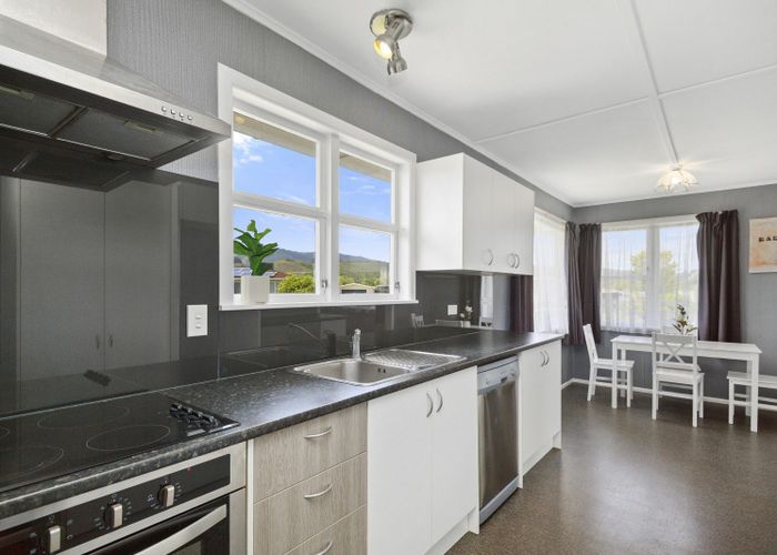  at 7 Kentucky Street, Totara Park, Upper Hutt, Wellington