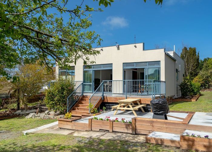 Free property data for 42 Main Road, Fairfield, Dunedin homes.co.nz