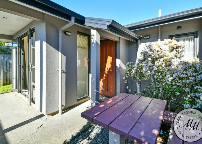  at 33/8 Landscape Road, Papatoetoe, Auckland