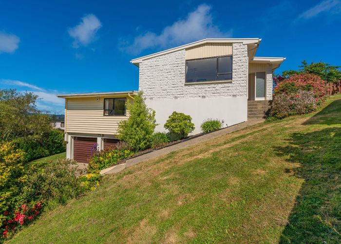  at 35 Pioneer Crescent, Helensburgh, Dunedin, Otago