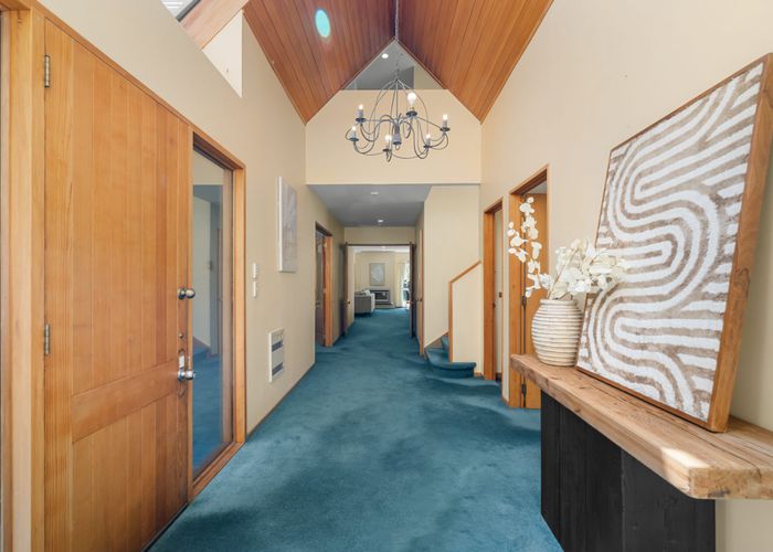  at 11 Brockhall Lane, Avonhead, Christchurch City, Canterbury