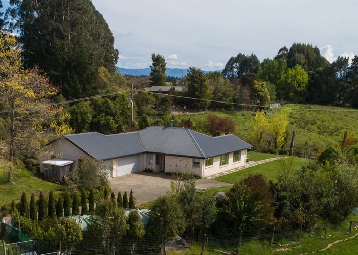  at 123 Maisey Road, Redwood Valley