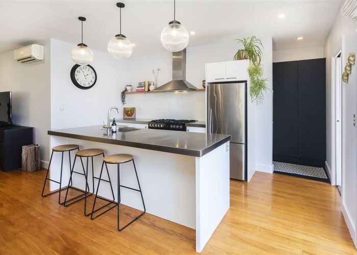  at 7 Alpha Avenue, Strowan, Christchurch