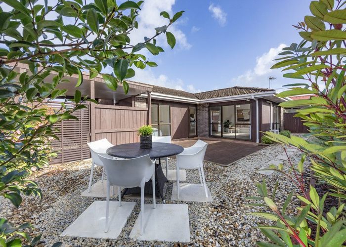  at 110R Grey Street, Onehunga, Auckland