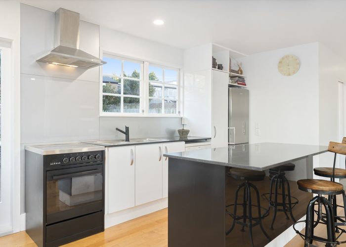  at 37 Keegan Drive, Massey, Waitakere City, Auckland