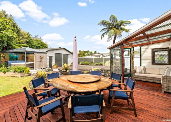  at 563 Buckland Road, Buckland