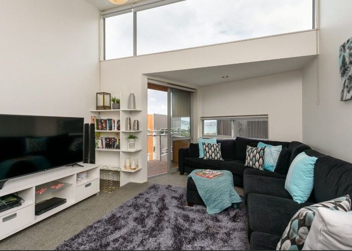  at 8/2  Onslow Road, Khandallah, Wellington, Wellington