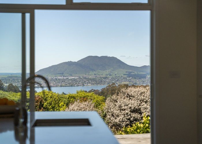  at 48 Stewart Glen, Acacia Bay, Taupo, Waikato