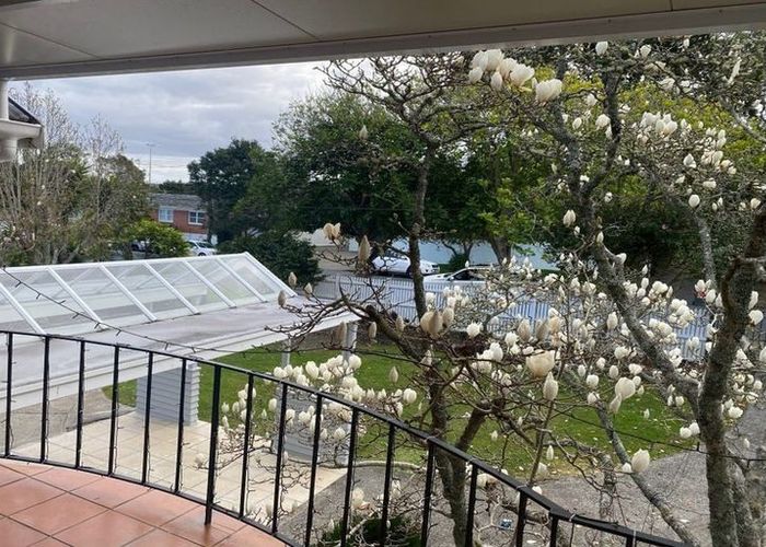  at Takapuna, North Shore City, Auckland