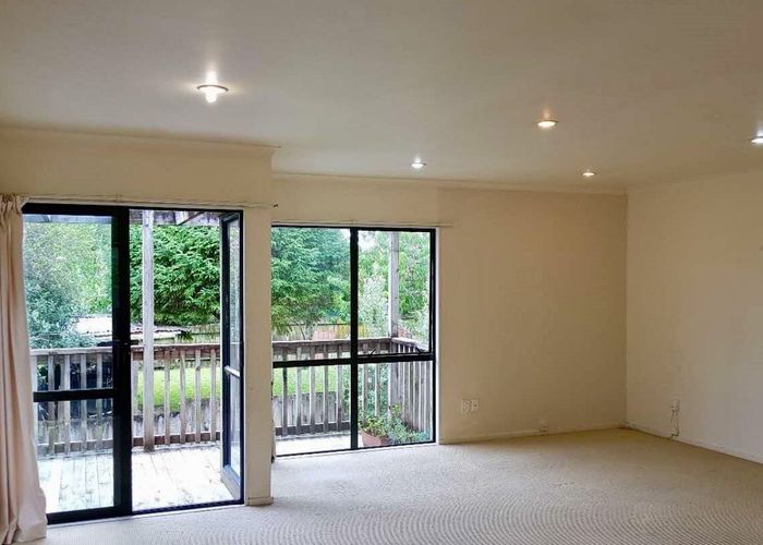  at Springside Place, New Lynn, Waitakere City, Auckland