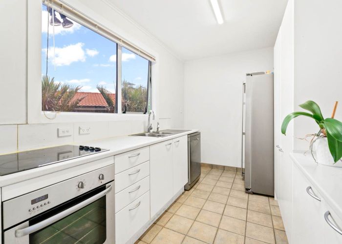  at 270U Sunset Road, Windsor Park, North Shore City, Auckland