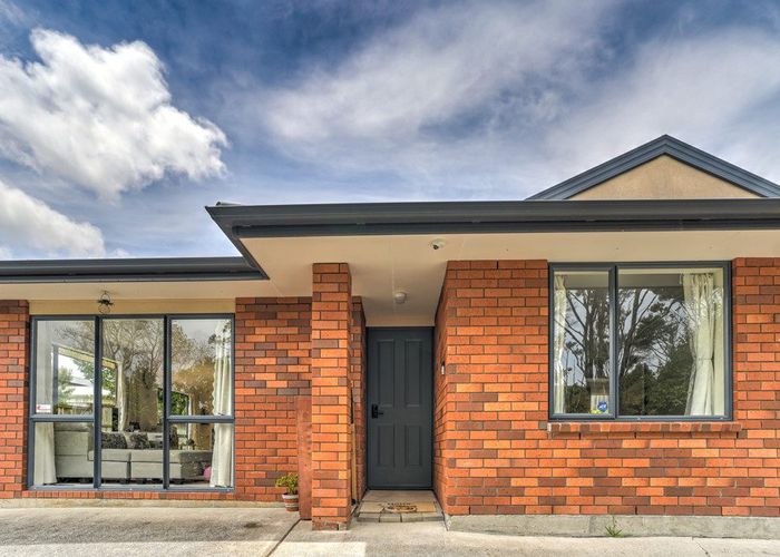  at 115C Woodglen Road, Glen Eden, Auckland