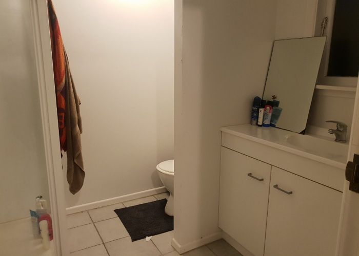  at 4/25 Caultons Street, Saint Johns, Auckland City, Auckland
