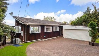  at 4 Okewa Road, Titirangi, Auckland