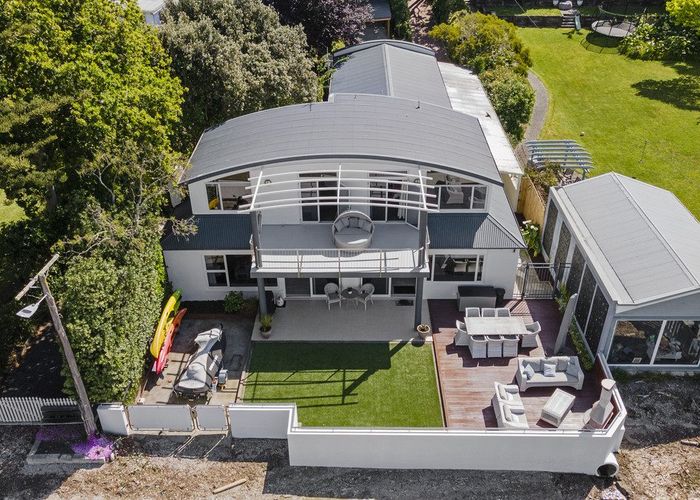  at 85 Paremata Road, Paremata, Porirua