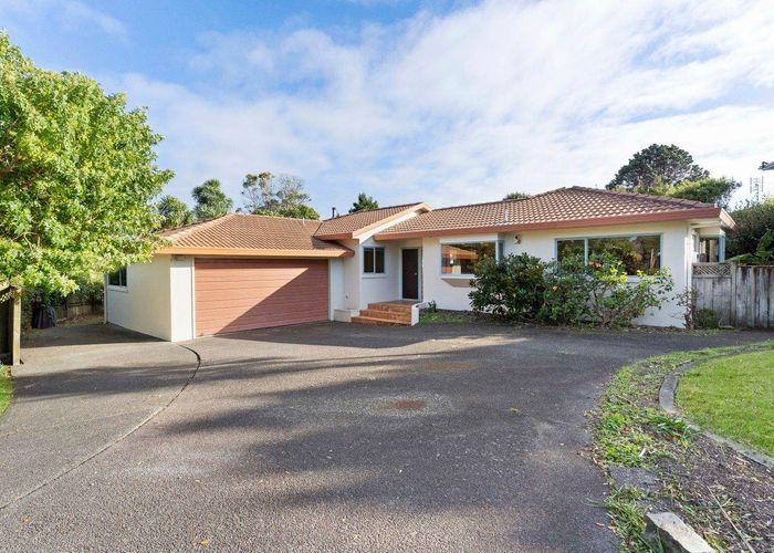  at 1 Halldene Terrace, Red Beach, Whangaparāoa