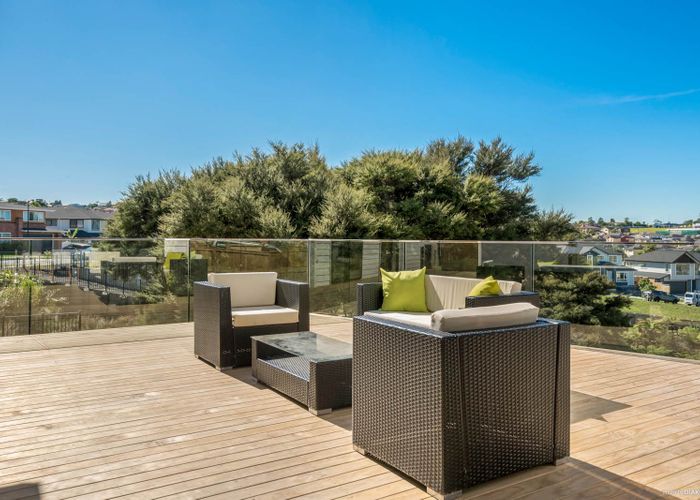  at 14 Rathmullen Place, Pinehill, Auckland