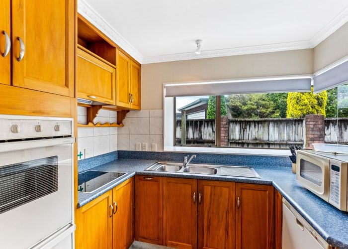 Free property data for 26 Comeskey Grove, Elderslea, Upper Hutt homes