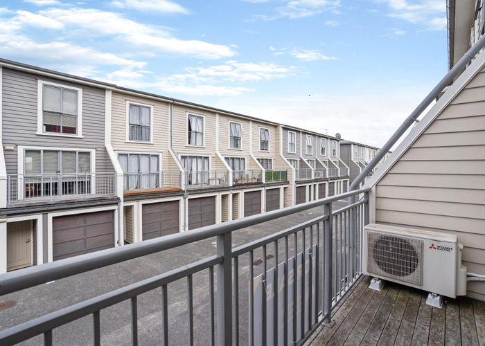  at 4/289 Shirley Road, Papatoetoe, Manukau City, Auckland