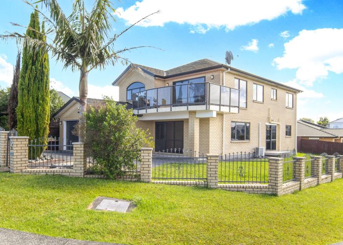 at 12 Bonny Crescent, Westgate, Waitakere City, Auckland