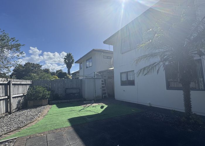  at 4/26 Roanoke Way, Albany, North Shore City, Auckland