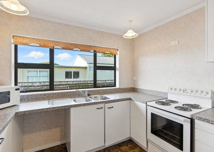  at 28 Te Kupe Road, Paraparaumu Beach, Kapiti Coast, Wellington