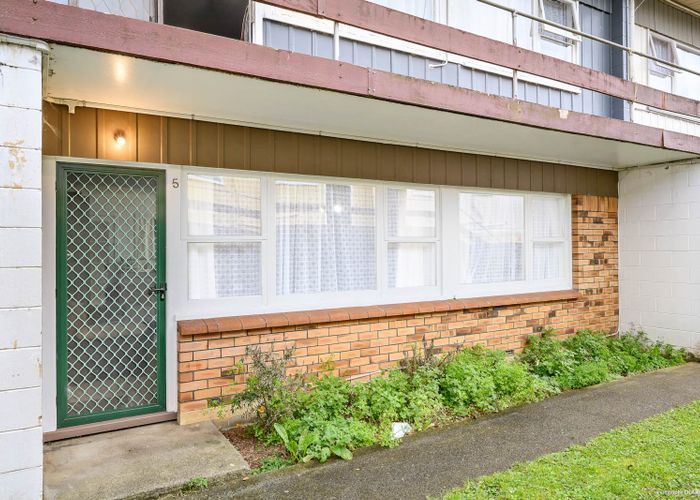  at 5/124 Kolmar Road, Papatoetoe, Auckland