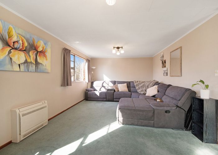  at 17 Lurgan Street, Waikaka, Gore