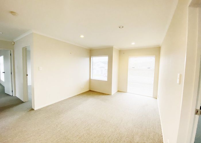  at 33 Kensway Drive, Flat Bush, Manukau City, Auckland