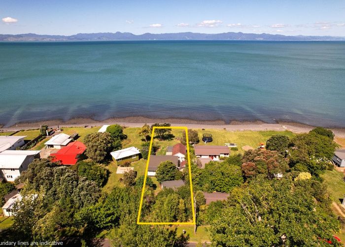  at 1872 East Coast Road, Kaiaua, Franklin, Auckland