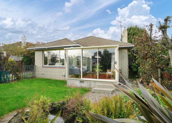  at 553 Tay Street, Hawthorndale, Invercargill