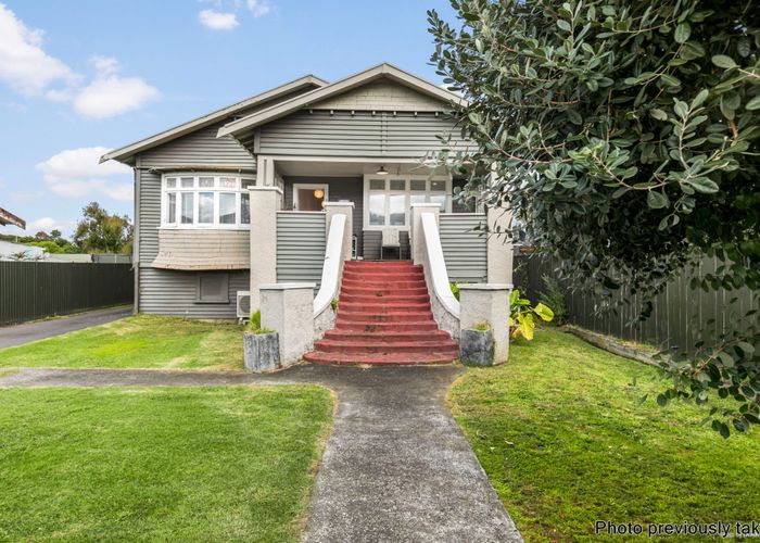  at 1040 Great North Road, Point Chevalier, Auckland City, Auckland