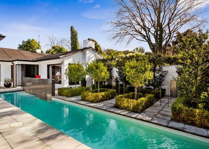  at 6 Golf Road, Heretaunga, Upper Hutt