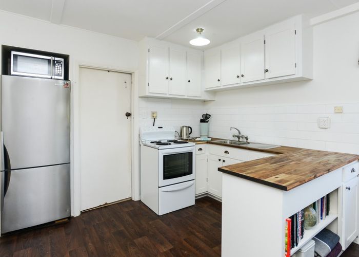  at 35 Napier Street, Jervoistown, Napier