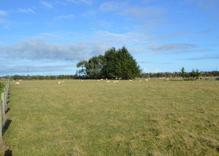  at 32 North Makarewa Grove Bush Road, Branxholme, Invercargill