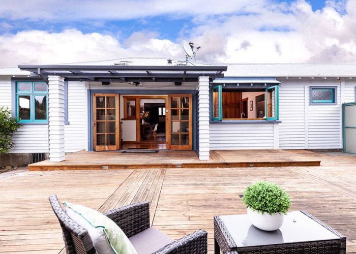  at 39 Waiwaka Terrace, Strandon, New Plymouth