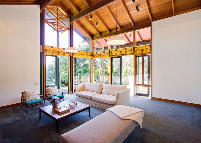  at 4 HOWARD Road, POINT HOWARD, LOWER HUTT