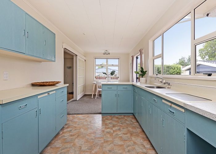  at 2 Holyrood Street, Taradale, Napier