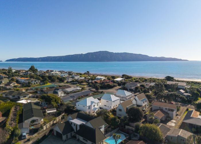  at 206A & B Manly Street, Paraparaumu Beach, Kapiti Coast, Wellington