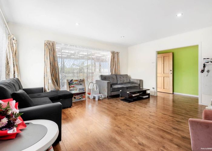  at 127 Reeves Road, Pakuranga Heights, Manukau City, Auckland