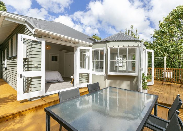  at 10 John Street, Mount Cook, Wellington