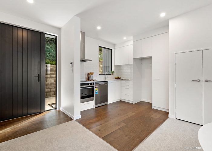  at 14/52 High Street, Island Bay, Wellington