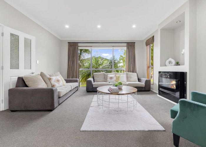  at 19 Gibbston Crescent, Flat Bush, Manukau City, Auckland