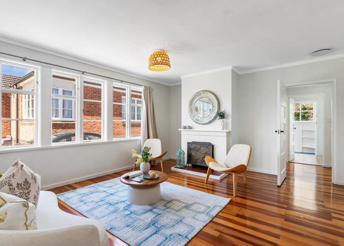  at 13B Te Kawa Road, Greenlane, Auckland City, Auckland