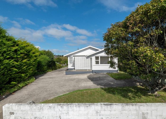 at 199 Chivalry Road, Glenfield, North Shore City, Auckland