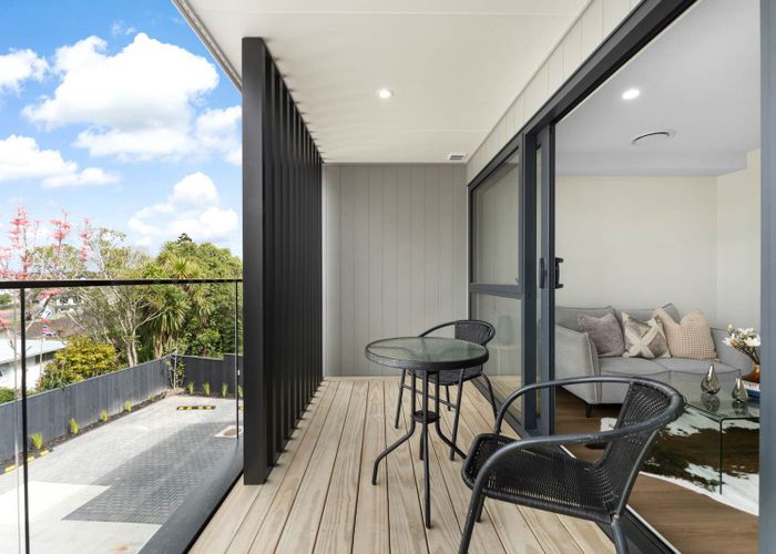  at 16B & 16D Saint Catherine Crescent, West Harbour, Waitakere City, Auckland