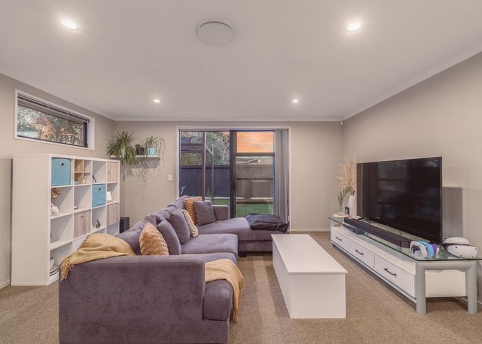  at 401a Pages Road, Aranui, Christchurch City, Canterbury